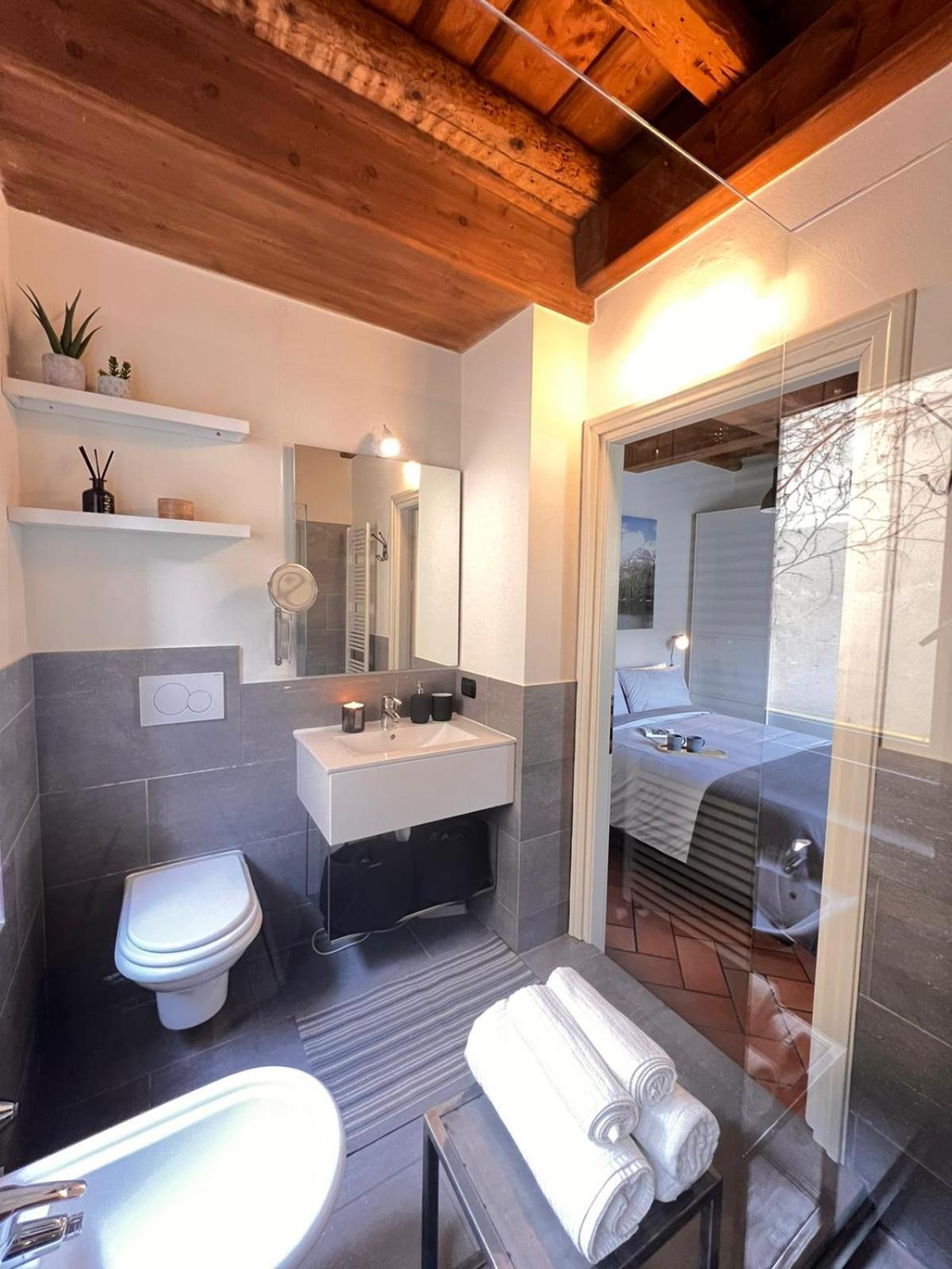 Casa Di Milo Apartment Cernobbio Bagian luar foto