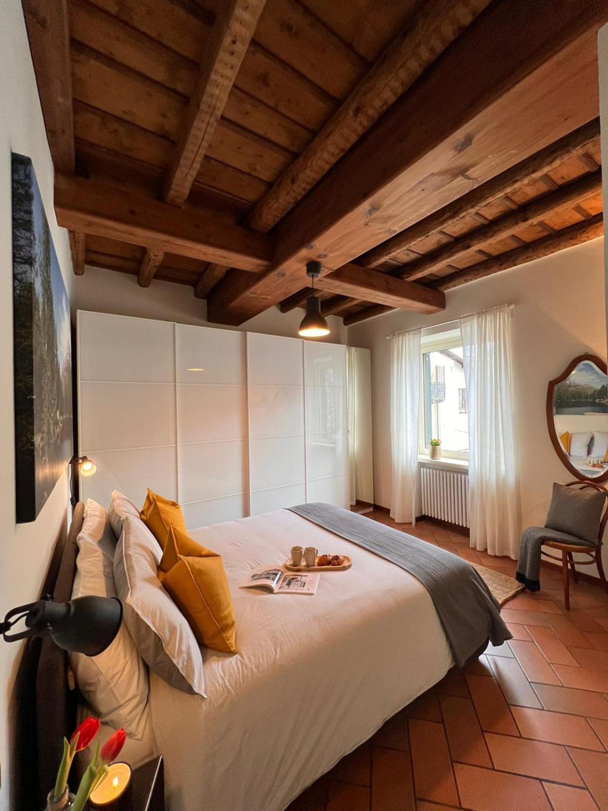 Casa Di Milo Apartment Cernobbio Bagian luar foto
