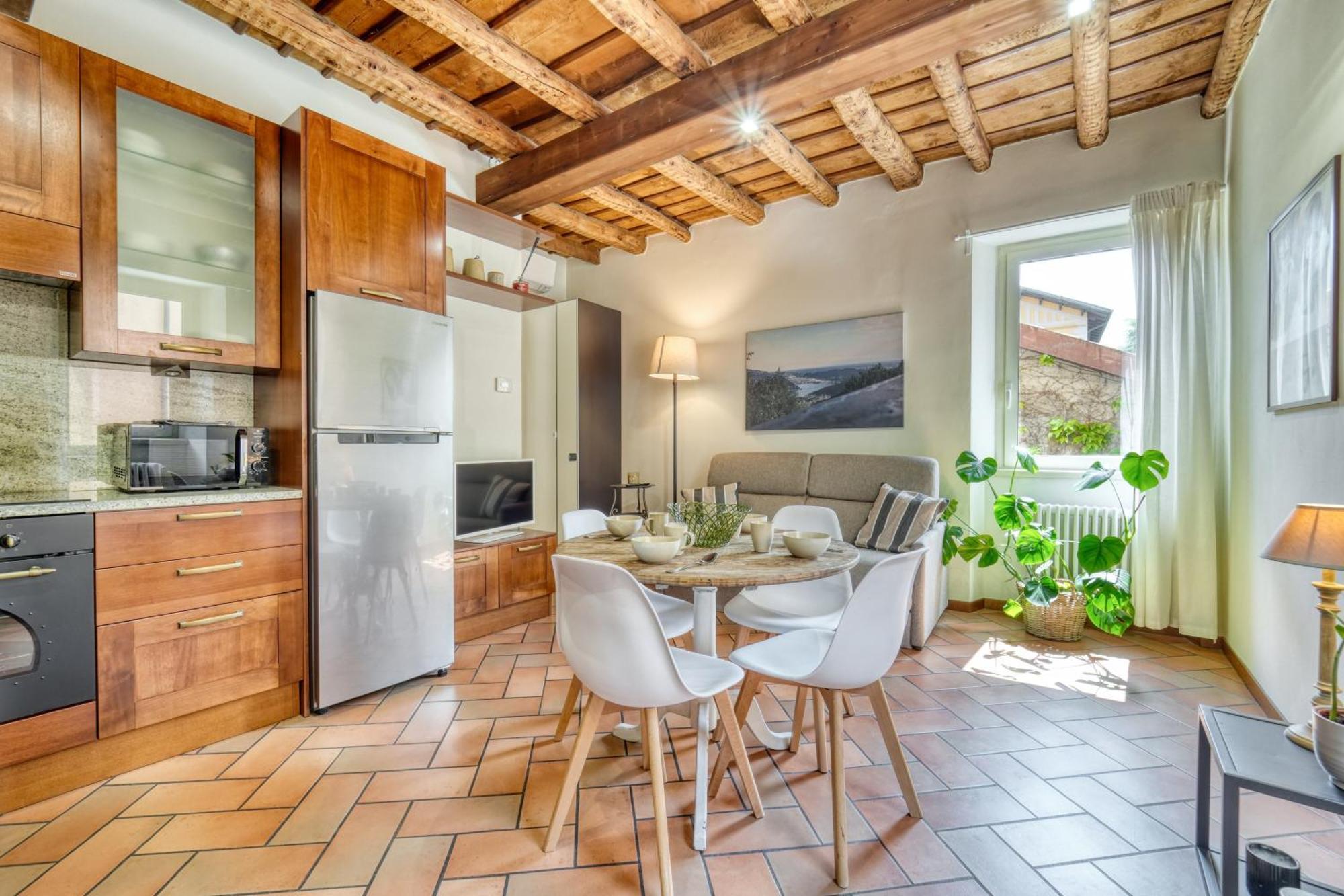 Casa Di Milo Apartment Cernobbio Bagian luar foto