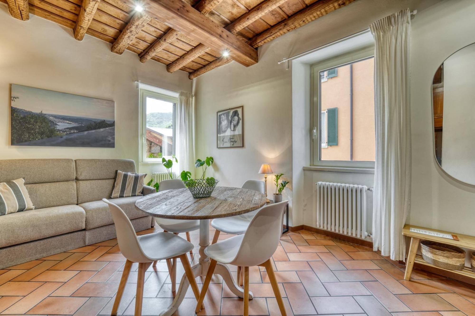 Casa Di Milo Apartment Cernobbio Bagian luar foto